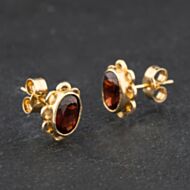 Pre-Owned Yellow Gold Garnet Oval Stud Earrings 41174721