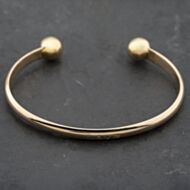 Pre-Owned 9ct Yellow Gold Love Engraved Heavy Standard Torque Bangle 41211248