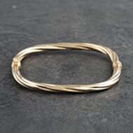 Pre-Owned 9ct Yellow Gold Twisted Standard Hinged Bangle 41211304