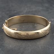 Pre-Owned Vintage 9ct Yellow Gold Wide Hand Engraved Standard Hinged Bangle 41211321