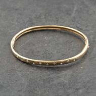 Pre-Owned 9ct Yellow Gold 0.26ct Diamond Rubover Set Hinged Bangle 41211415