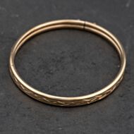 Pre-Owned 9ct Yellow Gold Patterned Simple Bangle 41211472