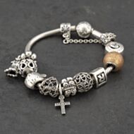 Pre-Owned Pandora Silver Pandora 11 Assorted Charms And 7 Inch Charm Bracelet 41221423