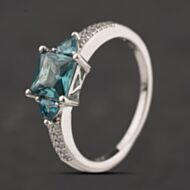 Pre-Owned Sterling Silver Turquoise & White Cubic Zirconia Dress Ring 41251696