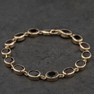 Pre-Owned 9ct Yellow Gold Garnet Set 7.5 Inch Bracelet 41281587