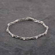 Pre-Owned 9ct White Gold Cubic Zirconia Infinity 7 Inch Chain Bracelet 41281669