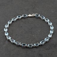 Pre-Owned 9ct White Gold Blue Topaz Linked 7 Inch Bracelet 41281799