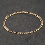 Pre-Owned 9ct Two Colour Gold 7.5 Inch Figaro Chain Bracelet 41281967