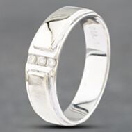 Pre-Owned 9ct White Gold 0.10ct Brilliant Cut Diamond Signet Ring 41341651