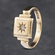 Pre-Owned 9ct Yellow Gold Cubic Zirconia Square Signet Ring 41341853