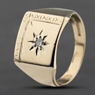 Pre-Owned 9ct Yellow Gold 0.15ct Diamond Square Signet Ring 41341991