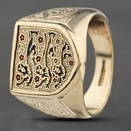 Pre-Owned 9ct Yellow Gold Three Lions England Shield Signet Ring 41342004