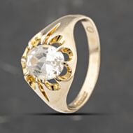 Pre-Owned 9ct Yellow Gold Cubic Zirconia Oval Signet Ring 41342106