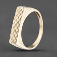 Pre-Owned 9ct Yellow Gold Oblong Diamond Cut Signet Ring 41342198