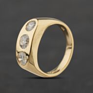 Pre-Owned 18ct Yellow Gold Brilliant Cut Diamond Heavy Three Stone Ring 41342205