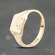 Pre-Owned 9ct Yellow Gold Square Part Engraved Signet Ring 41342357