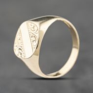 Pre-Owned 9ct Yellow Gold Cushion Part Engraved Signet Ring 41342369