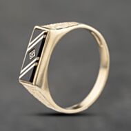 Pre-Owned 9ct Yellow Gold Diamond & Onyx Oblong Signet Ring 41342374
