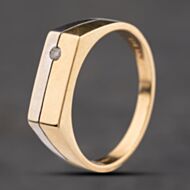 Pre-Owned 9ct Yellow Gold Diamond Oblong Signet Ring 41342414