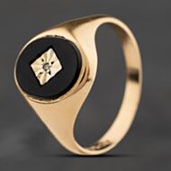 Pre-Owned 9ct Yellow Gold Onyx & Diamond Signet Ring 41342418