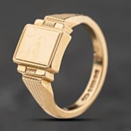 Pre-Owned 9ct Yellow Gold Plain Square Signet Ring 41342431