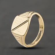 Pre-Owned 9ct Yellow Gold Cushion Shape Signet Ring 41342487