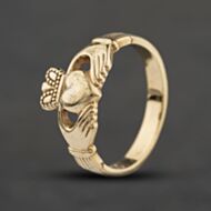 Pre-Owned 9ct Yellow Gold Claddagh Ring 41342577