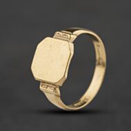 Pre-Owned 9ct Yellow Gold Octagon Signet Ring 41342582