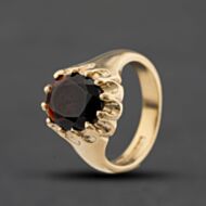 Pre-Owned 9ct Yellow Gold Garnet Large Oval Signet Ring 41342592