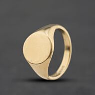 Pre-Owned 9ct Yellow Gold Heavy Plain Oval Signet Ring 41342606