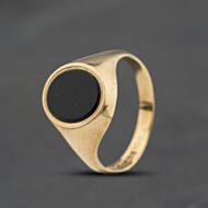 Pre-Owned 9ct Yellow Gold Onyx Oval Signet Ring 41342613
