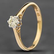 Pre-Owned 9ct Yellow Gold Brilliant Cut Diamond Solitaire Ring 41381524