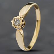 Pre-Owned 9ct Yellow Gold Diamond Solitaire Ring 41381547