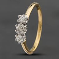 Pre-Owned Vintage Yellow Gold 0.45ct Diamond Three Stone Ring 41381557