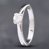 Pre-Owned 18ct White Gold 0.21ct Diamond Solitaire Ring 41381892