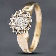 Pre-Owned 9ct Yellow Gold Brilliant Cut Diamond Solitaire Ring 41382030