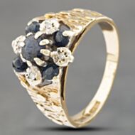 Pre-Owned Vintage 9ct Yellow Gold Sapphire & Diamond Patterned Shoulders Cluster Ring 41382373