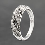 Pre-Owned 9ct White Gold Black And White Diamonds Diamond Band Ring 41382412