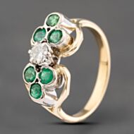 Pre-Owned Vintage 18ct Yellow Gold Emerald & Brilliant Cut Diamond Ornate Cluster Ring 41382613