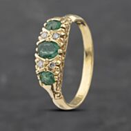 Pre-Owned Vintage Yellow Gold Emerald & 0.12ct Brilliant Cut Diamond Seven Stone Ring 41382859