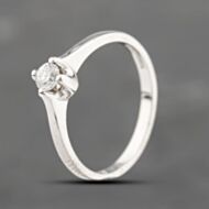 Pre-Owned 9ct White Gold 0.15ct Brilliant Cut Diamond Solitaire Ring 41383128