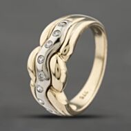 Pre-Owned 9ct Two Colour Gold 0.16ct Brilliant Cut Diamond Dress Ring 41383130