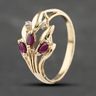 Pre-Owned 9ct Yellow Gold Ruby & 0.03ct Diamond Leaf Design Dress Ring 41383142