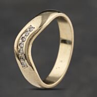 Pre-Owned 9ct Yellow Gold 0.15ct Diamond Wishbone Ring 41383252
