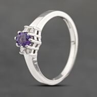 Pre-Owned 18ct White Gold Amethyst & 0.08ct Diamond Five Stone Ring 41383280