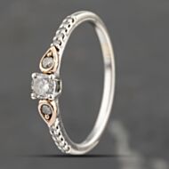 Pre-Owned 9ct Two Colour Gold 0.25ct Brilliant Cut Diamond Three Stone Ring 41383408