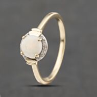 Pre-Owned 9ct Yellow Gold Opal & 0.05ct Diamond Dress Ring 41383443