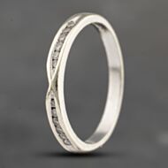 Pre-Owned 9ct White Gold Diamond Shaped 2.6mm Wedding Ring 41383603