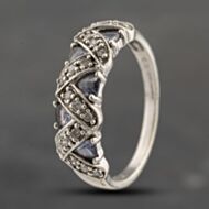 Pre-Owned 9ct White Gold Tanzanite & Diamond Dress Ring 41383628