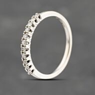 Pre-Owned 9ct White Gold 0.25ct Brilliant Cut Diamond Half Eternity Ring 41383686